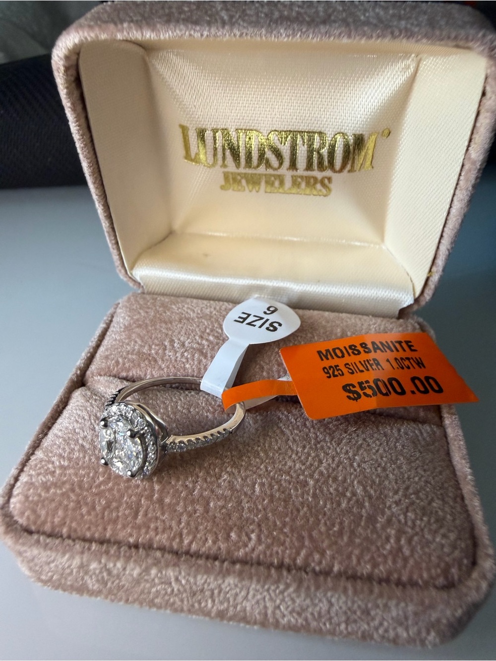 Diamond Halo 1CTW Moissanite Ring - 925 Sterling Silver size 6 - Picture 2 of 7
